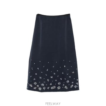 Maje 26 FW ���� crystal embellished straight midi skirt MFPJU0175826 FW ���� crystal embellished straight midi skirt MFP
