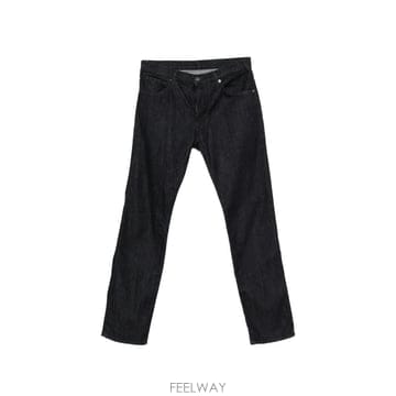 Armani 26 FW �Ƹ����� �ΰ� ��� �� EM001370AF22821 TP45928682326 FW �Ƹ����� �ΰ� ��� �� EM001370AF22821 TP45928682