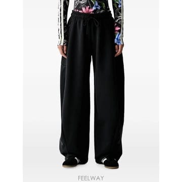 26 FW 아디다스 로고 프린트 드로스트링 트랙팬츠 KH0483 TP456772455