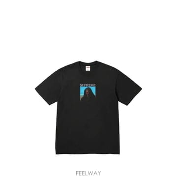 Supreme 26 FW ������ �ý� �׷��� ����Ʈ Ƽ���� SUPSITHTEEBLACK TP45942866926 FW ������ �ý� �׷��� ����Ʈ Ƽ���� SUPSITHTEEBLACK