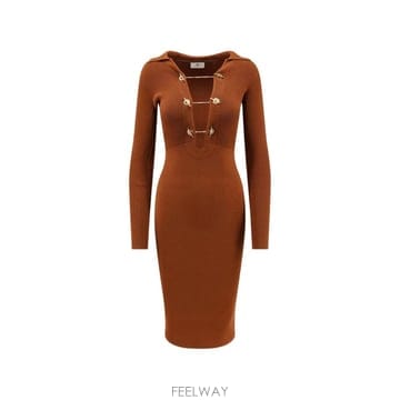 26 FW Elisabetta Franchi 토글 클로저 골지 니트 미디 드레스 AM01S66E2 TP456