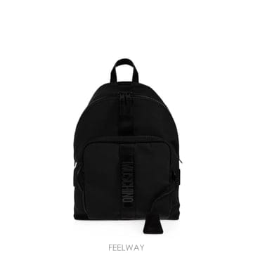 Moschino 26 FW ��Ű�� ���͸� �ΰ� ���� MD4608PP0PF21 TP45628839126 FW ��Ű�� ���͸� �ΰ� ���� MD4608PP0PF21 TP456288