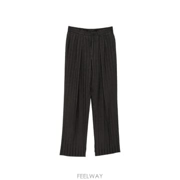26 FW 톰포드 핀스트라이프 플리츠 팬츠 PLMD01VRP13 TP457899465