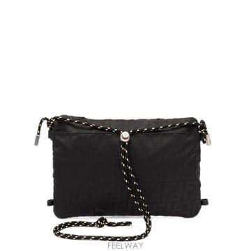 FENDI 26 FW ��� FF ����Ʈ �ΰ� ��ī�� �̵�� �޽��� �� 7N0172B12N TP45828916626 FW ��� FF ����Ʈ �ΰ� ��ī�� �̵�� �޽��� �� 7N01