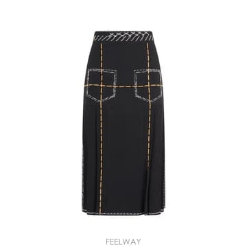 Moschino 26 FW ��Ű�� ��� ��Ƽġ ��ĿƮ A01245533 TP45966448426 FW ��Ű�� ��� ��Ƽġ ��ĿƮ A01245533 TP45966448