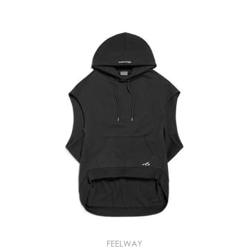 Balenciaga 26 FW �߷��þư� ���ַ� �� �μҸ� �ĵ�Ƽ A00213TUVY4 TP45621874126 FW �߷��þư� ���ַ� �� �μҸ� �ĵ�Ƽ A00213TUVY4 T