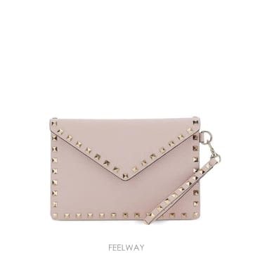 Valentino 26 FW �߷�Ƽ�� ����ٴ� �����͵� Ŭ��ġ WP0P87VSH TP45873362026 FW �߷�Ƽ�� ����ٴ� �����͵� Ŭ��ġ WP0P87VSH TP45