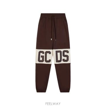 26 FW GCDS 로고 프린트 트랙팬츠 Z0MLQI209F004 TP459637947