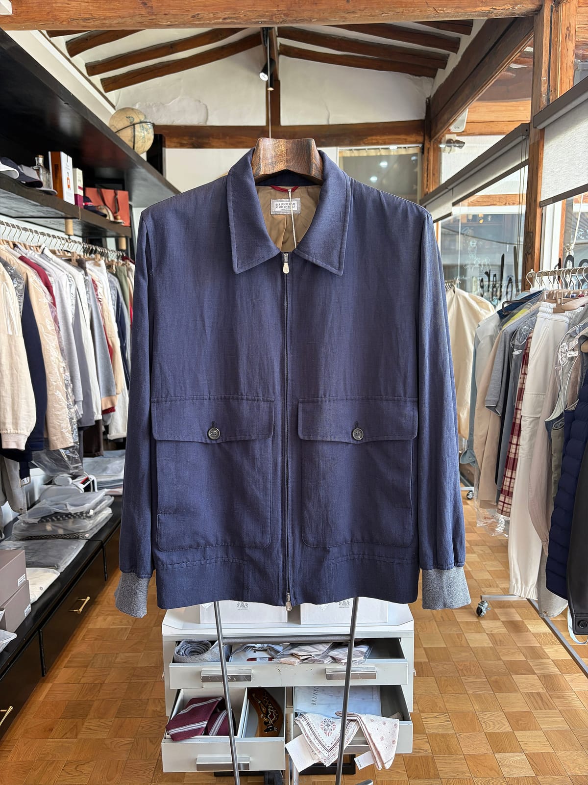 Brunello Cucinelli [Ż����] ���Ϲ߼� ���ڷ� ��ġ�ڸ� ���� ��ũ ������ ���� ���̺�[Ż����] ���Ϲ߼� ���ڷ� ��ġ�ڸ� ���� ��ũ ������ 