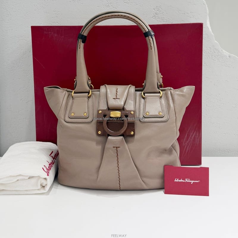 Ferragamo �䷹���� ��ġ�� ��Ʈ�� FH21B222�䷹���� ��ġ�� ��Ʈ�� FH21B222