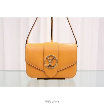Louis Vuitton �߰� ���̺��� LV ������ ��� ũ�ν��� M55946 ��ȭ�������߰� ���̺��� LV ������ ��� ũ�ν��� M55946 ��ȭ����