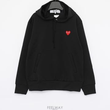[국내신상]꼼데가르송 레드 하트 패치 로고 남성 후드티 AX T174 051 1