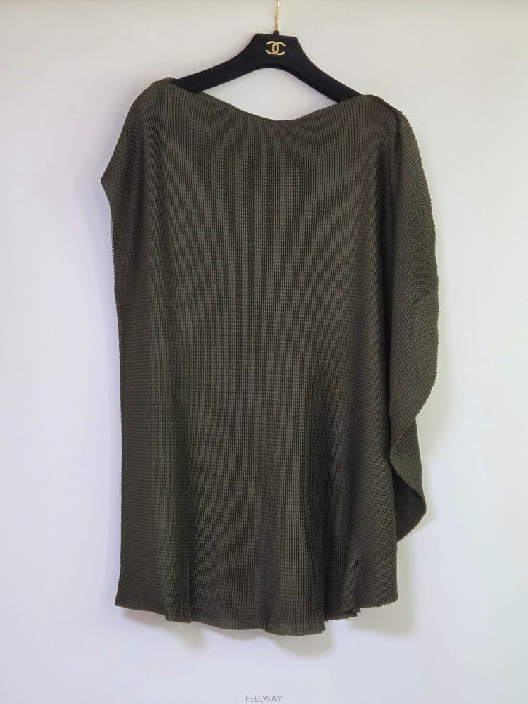 Issey Miyake �� �̼��̹̾��� me ISSEY MIYAKE īŰ ��뷱�� ž�� �̼��̹̾��� me ISSEY MIYAKE īŰ ��뷱�� ž