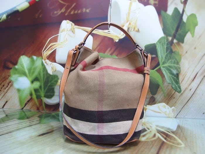 Burberry �������� ������ �ֽ��� ���곪 ȣ���� ��ǰ �߰� ��ǰ 61210�������� ������ �ֽ��� ���곪 ȣ���� ��ǰ �߰� ��ǰ 61