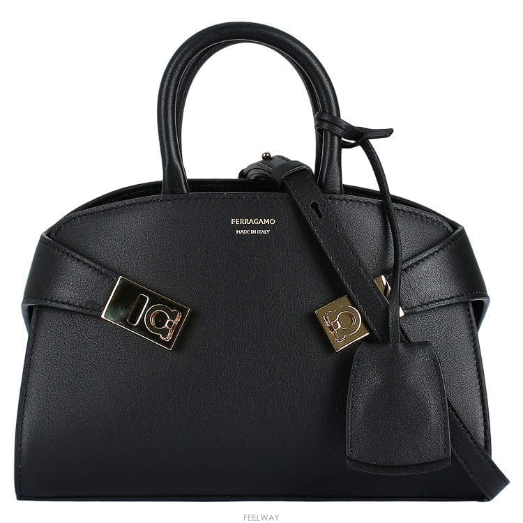Ferragamo [�񿣺��ǰ��] FERRAGAMO ��󰡸� ���� ��� XS ����� ũ�ν���[�񿣺��ǰ��] FERRAGAMO ��󰡸� ���� ��� XS ����� 