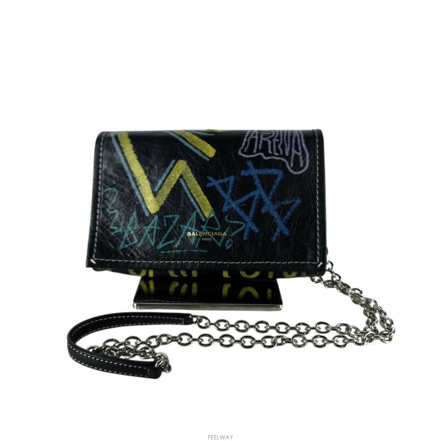 Balenciaga [�Ƹ�����]�̴� �߷��þư� �׷���Ƽ ���ڸ� ü�� ũ�ν���497938[�Ƹ�����]�̴� �߷��þư� �׷���Ƽ ���ڸ� ü�� ũ�ν�