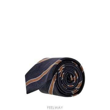 CORNELIANI 26FW �����ڸ��ƴ� ��Ÿ�� 28UV112A20604 001 Blue26FW �����ڸ��ƴ� ��Ÿ�� 28UV112A20604 001 Blue