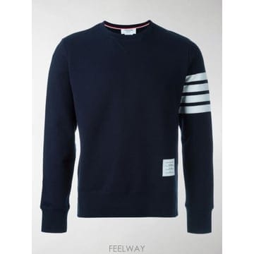 Thom Browne 26FW ����� �ΰ� ��ġ �����Ͼ�� 4�� ����Ʈ���� MJT021H00535 461 NAVY26FW ����� �ΰ� ��ġ �����Ͼ�� 4�� ����Ʈ���� MJT0