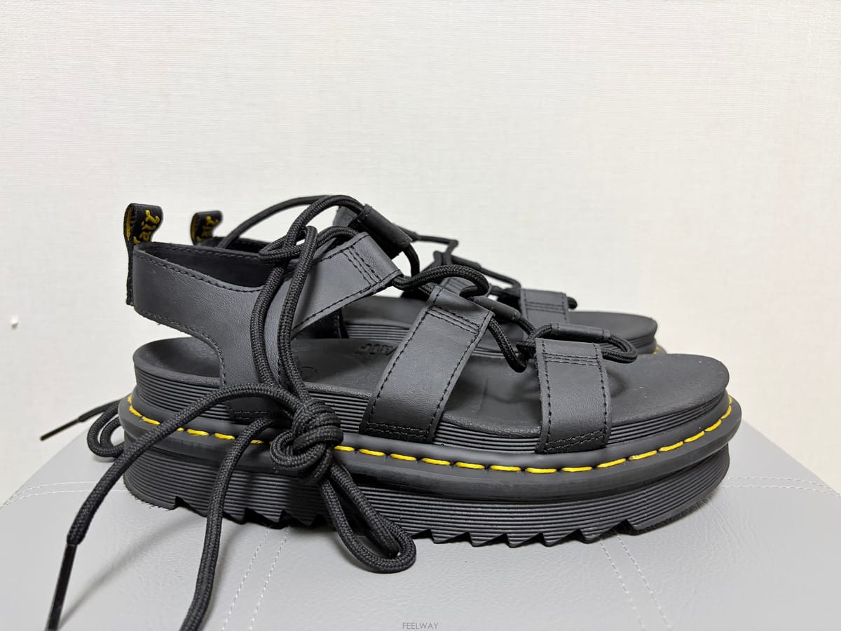Dr. Martens ���͸�ƾ ��ƿ�� ���� 240���͸�ƾ ��ƿ�� ���� 240