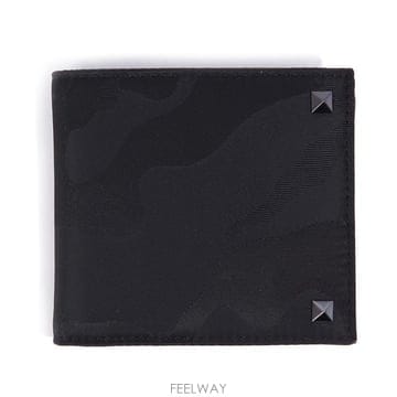 발렌티노 PY2P0654 NAI 0NO 카모 스터드 반지갑