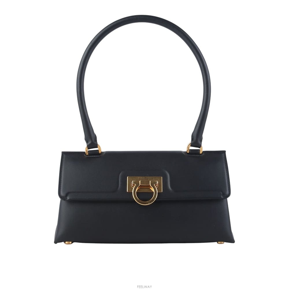 Ferragamo ��󰡸� 21 1495 ���� ��ġ�� Ʈ�������� ���� ����� 37906Y-3��󰡸� 21 1495 ���� ��ġ�� Ʈ�������� ���� ����� 37