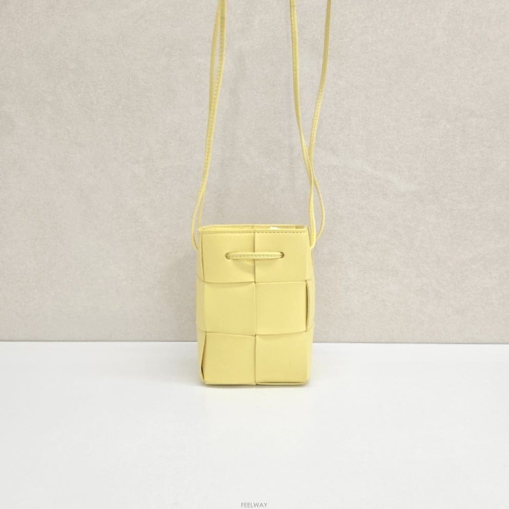 Bottega Veneta ���װ�����Ÿ ��Ʈ��ġ���� ī��Ʈ �̴� ��Ŷ�� 680217���װ�����Ÿ ��Ʈ��ġ���� ī��Ʈ �̴� ��Ŷ�� 680217