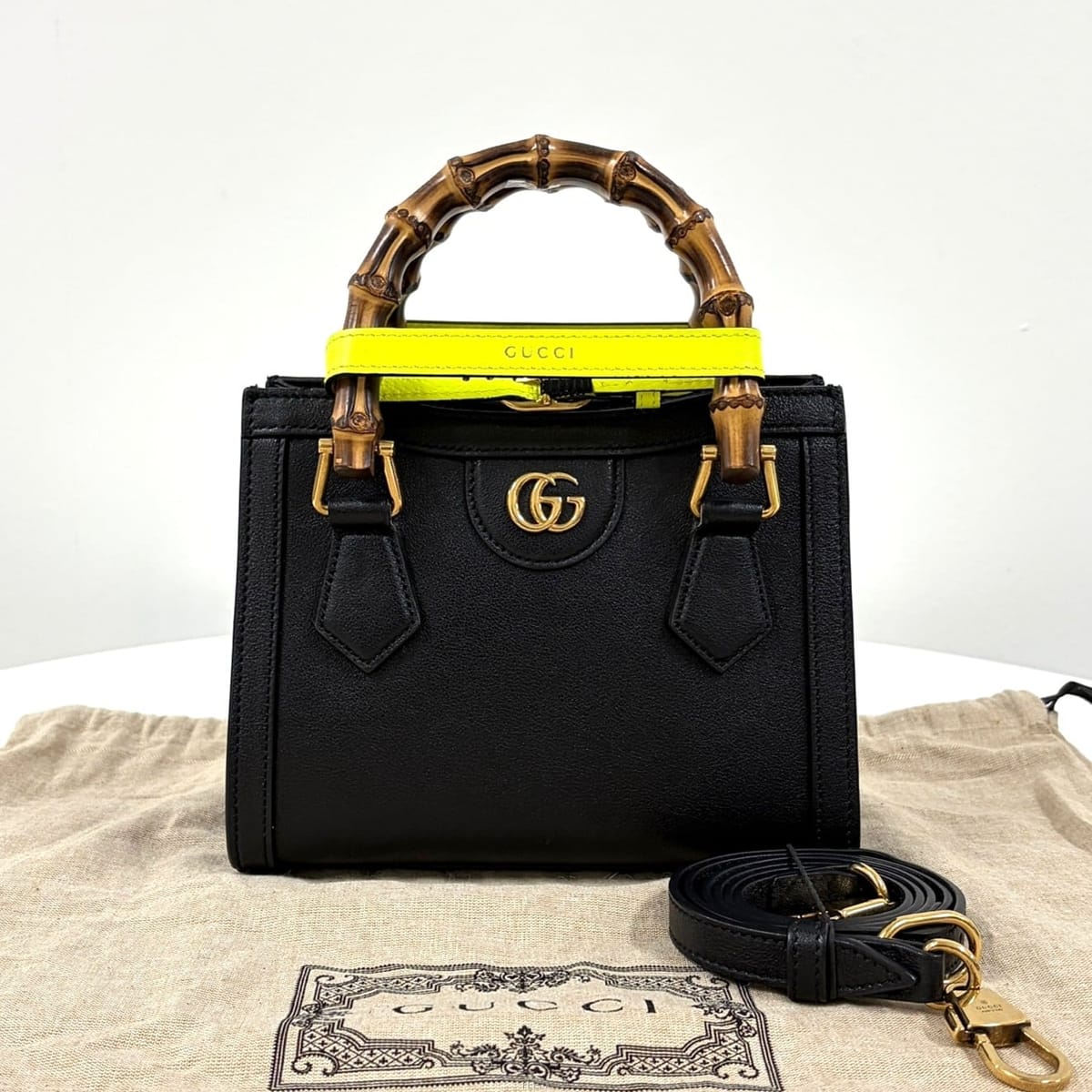 GUCCI ���� ���ֳ̾� �̴� ��� ��Ʈ�� & ����� ���� (655661)���� ���ֳ̾� �̴� ��� ��Ʈ�� & ����� ���� (655661)