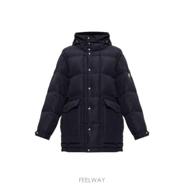 Moncler Moncler �ΰ� ��ġ �ĵ� ���� ��Ŷ L20911A00225599RQ 778 TP979854756Moncler �ΰ� ��ġ �ĵ� ���� ��Ŷ L20911A00225599RQ 778