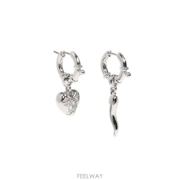 비비안 웨스트우드 델라 하트 드롭 이어링 6203009N02P019 P019 TP979873975