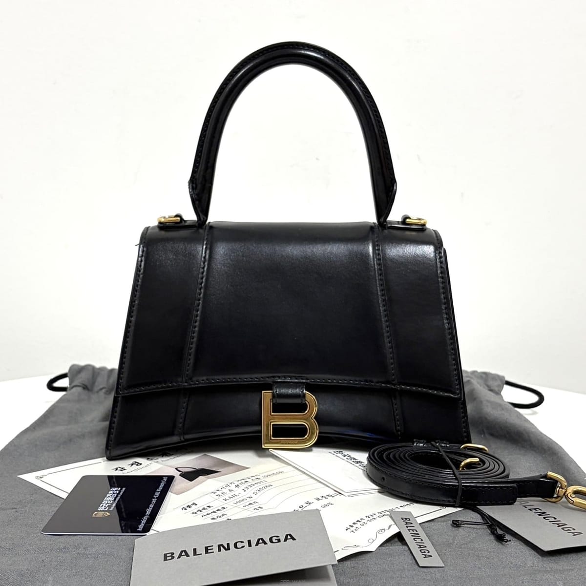 Balenciaga [�����Ϸ�] �߷��þư� �ƿ��۷��� ž �ڵ� ��Ʈ�� & ����� ���� (593546)[�����Ϸ�] �߷��þư� �ƿ��۷��� ž �ڵ� ��Ʈ�� & ���