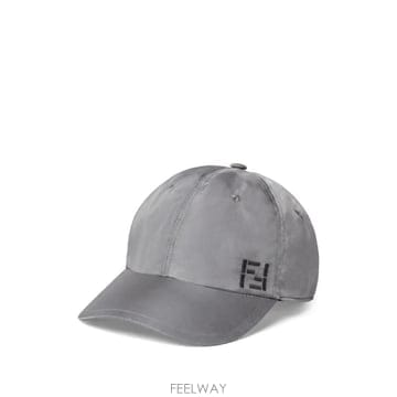 FENDI 26 FW ��� �׷��� ���Ϸ� ���̽��� ĸ ���� FXQ230AWTO TP45769825526 FW ��� �׷��� ���Ϸ� ���̽��� ĸ ���� FXQ230AWTO T