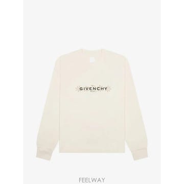 Givenchy 26 FW ����� ����� ������ Ÿ�� �ڽ� �� ��ư Ƽ���� BM71KP3YNY TP45697143926 FW ����� ����� ������ Ÿ�� �ڽ� �� ��ư Ƽ���� BM