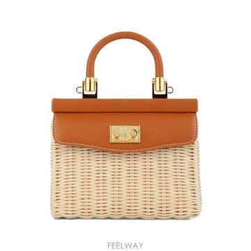 | Other Brand | 26 FW Rodo calf leather trim clutch bag B0852508280093 TP45926 FW Rodo calf leather trim clutch bag B0852508280093