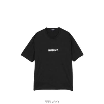 Comme des Garcons 26 FW �ĵ������� �ȹ� �ΰ� ����Ʈ Ƽ���� HQT103051 TP45977460526 FW �ĵ������� �ȹ� �ΰ� ����Ʈ Ƽ���� HQT103051 TP4