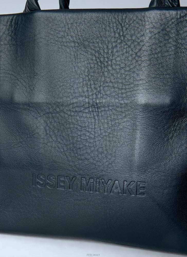 Issey Miyake 26 F/W �̼��� �̾��� ������ �ڵ�� IM68AG201-15 B011249876726 F/W �̼��� �̾��� ������ �ڵ�� IM68AG201-15 B01124