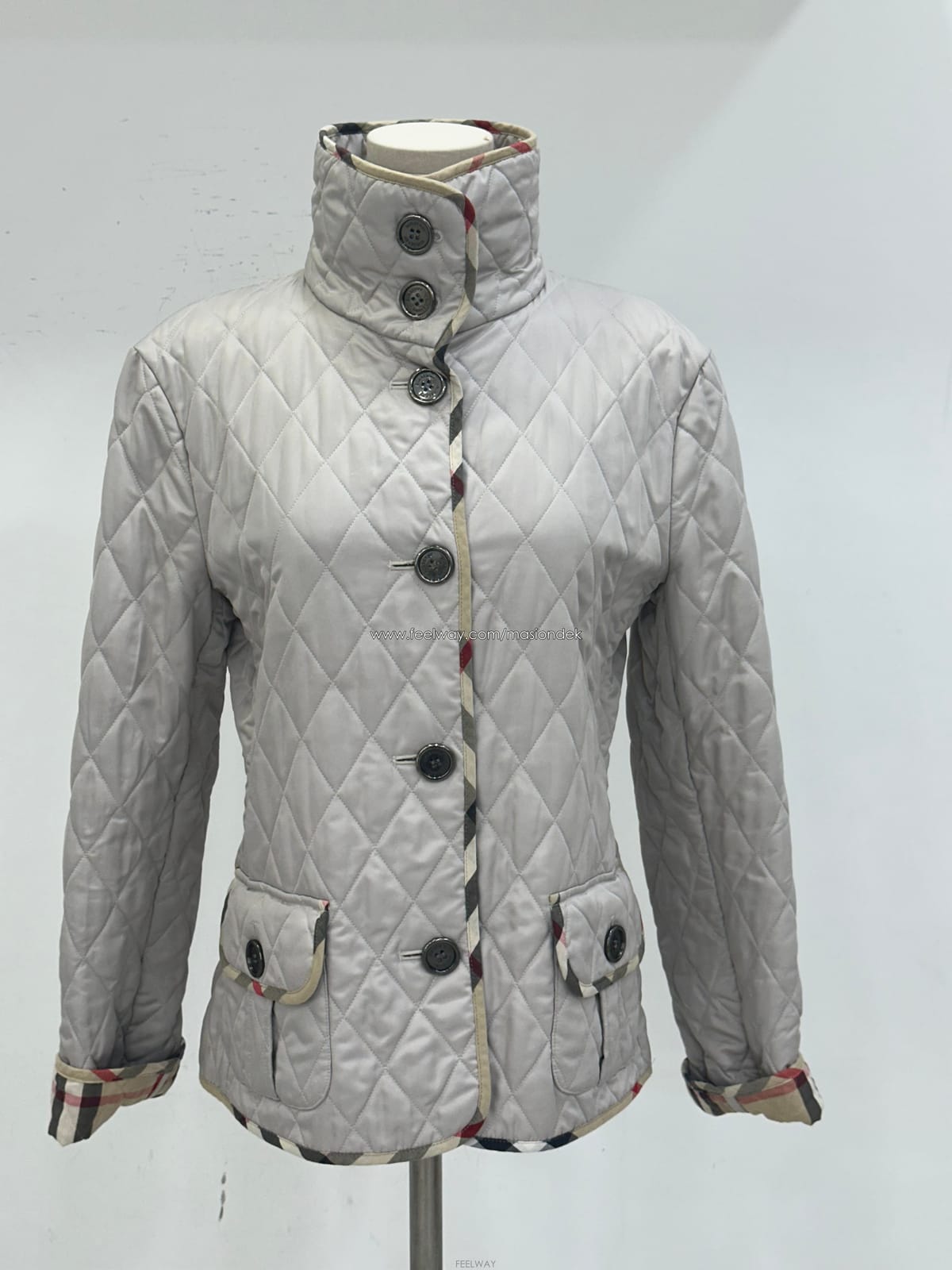 Burberry ������ ���� ���ù����� ���� ����