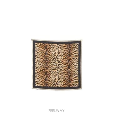 인더샵 GUCCI 구찌 브라운 레오파드 스카프