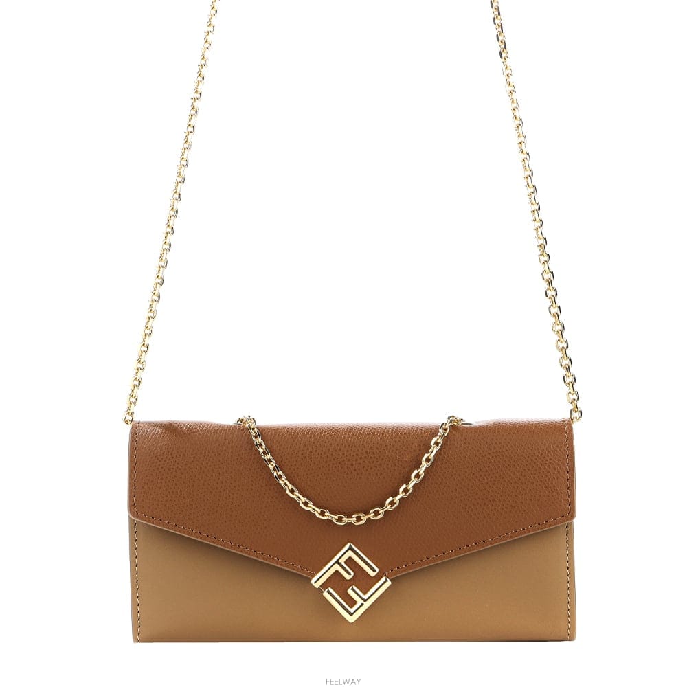 FENDI (8M0530 ALV4 F1URW) ���� ü�� ���� ũ�ν��� 26FW(8M0530 ALV4 F1URW) ���� ü�� ���� ũ�ν��� 26FW