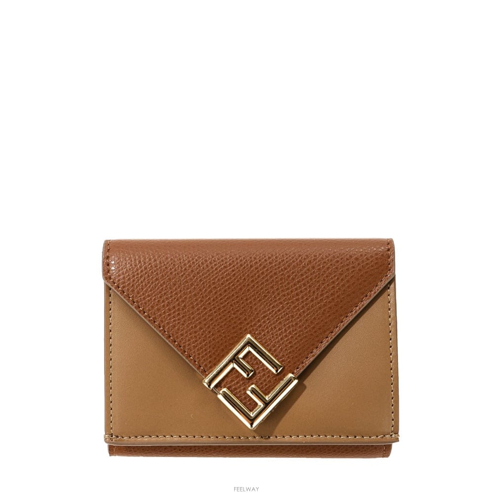 FENDI (8M0559 ALV4 F1URW) ���� FF ������ 26FW(8M0559 ALV4 F1URW) ���� FF ������ 26FW