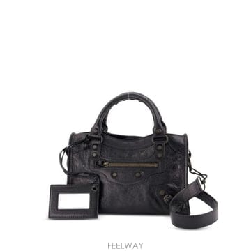 Balenciaga 26FW �߷��þư� �� ��Ƽ �� 865763 2ACFH 1000 BLACK26FW �߷��þư� �� ��Ƽ �� 865763 2ACFH 1000 BLACK