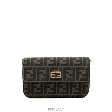 FENDI 26FW ��� Ŭ��ġ �Ŀ�ġ B1JY 8M0600 F0VAT BLACK NEUTRALS26FW ��� Ŭ��ġ �Ŀ�ġ B1JY 8M0600 F0VAT BLACK NEUTRA