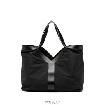 Saint Laurent 26FW ���ζ� ��Ʈ�� 820672 FAGJQ 1000 BLACK26FW ���ζ� ��Ʈ�� 820672 FAGJQ 1000 BLACK