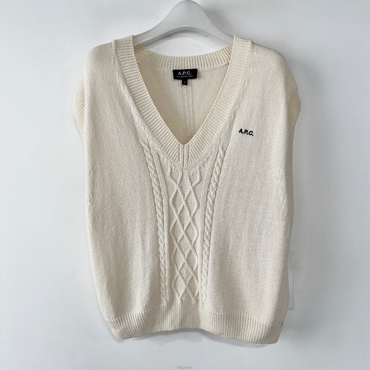 A.P.C. ����� �ΰ� ���̺� ��Ʈ ����Ʈ����� �ΰ� ���̺� ��Ʈ ����Ʈ