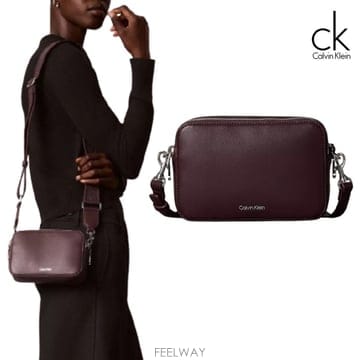 Calvin Klein Ķ��Ŭ���� ���� ���� �ΰ� �簢 ũ�ν��ٵ�� ���ǵ�Ķ��Ŭ���� ���� ���� �ΰ� �簢 ũ�ν��ٵ�� ���ǵ�