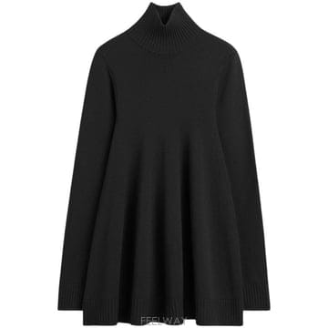Toteme 26FW ���� ������ 264WRT0887YA0008 001 BLACK26FW ���� ������ 264WRT0887YA0008 001 BLACK