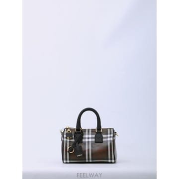 Burberry 26FW ������ ũ�ν��� 8132592 BROWN26FW ������ ũ�ν��� 8132592 BROWN