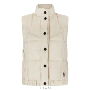Moncler 26FW ��Ŭ���� �е� 1A00028599JX 036 Neutrals26FW ��Ŭ���� �е� 1A00028599JX 036 Neutrals