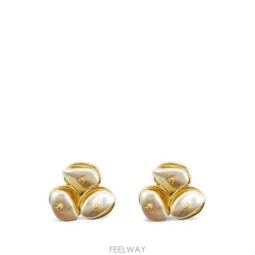 | Other Brand | 26 FW HZMER JEWELLERY Kusum faux pearl cluster earrings MCKE26 FW HZMER JEWELLERY Kusum faux pearl cluster earring