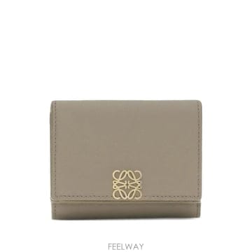 Loewe 26 FW �ο��� ũ����Ʈ ��� 3�� ���� C821TR2X16 TP45979856826 FW �ο��� ũ����Ʈ ��� 3�� ���� C821TR2X16 TP45979