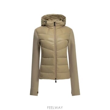 Moncler 26 FW ��Ŭ���� �׷���� quilted hooded sweater 8G00017D8009323P TP4526 FW ��Ŭ���� �׷���� quilted hooded sweater 8G00017